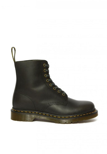 Dr. Martens Classico Boots